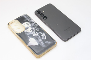 Samsung Galaxy S24 FE 256GB (3 foto / 3)