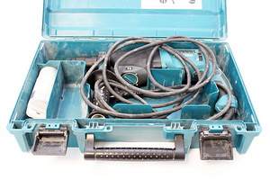 Makita HR2610T (2 foto / 2)