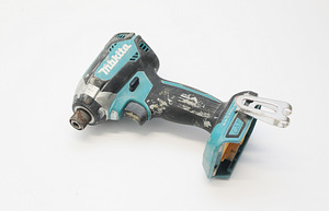 Makita DTD153 (2 foto / 2)