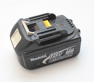 Makita 3,0Ah (2 foto / 2)
