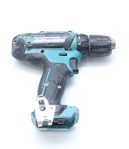 Makita DF331D (2 фото из 2)