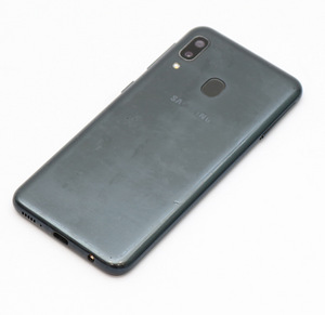 Samsung Galaxy A20e 32GB (3 foto / 3)