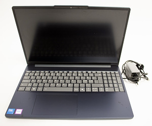 Lenovo Ideapad Slim 3 15IRU10 (2 foto / 3)