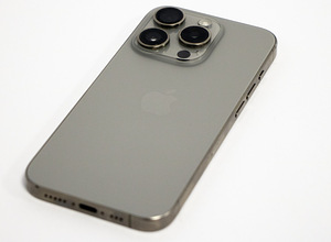 iPhone 15 Pro 128GB (3 foto / 3)