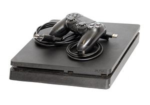 Sony Playstation 4 Slim 500GB (2 foto / 2)