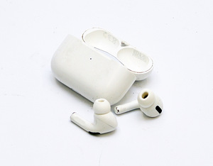Airpods Pro (2 foto / 2)
