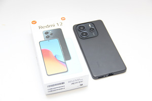 Телефон Xiaomi Redmi 12 256GB 8GB RAM (2 фото из 3)
