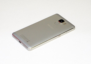Honor 7 16GB 5.2 tolli 3GB RAM (3 foto / 3)