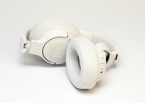 JBL Tune760NC (2 foto / 2)