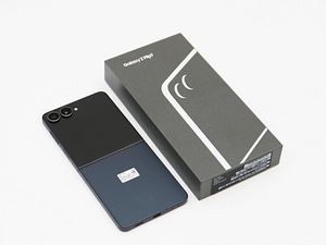 Mobiiltelefon Samsung Galaxy Z Flip7 256GB 12GB RAM (3 foto / 3)