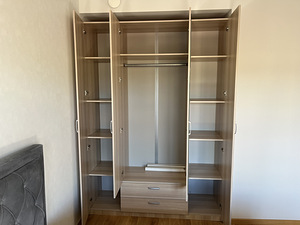 Riidekapp peeglitega (2 foto / 2)