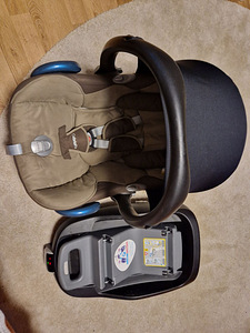 Автокресло Maxi-Cosi (2 фото из 3)