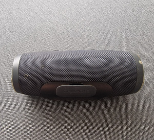 Колонка JBL Charge 3 (4 фото из 5)