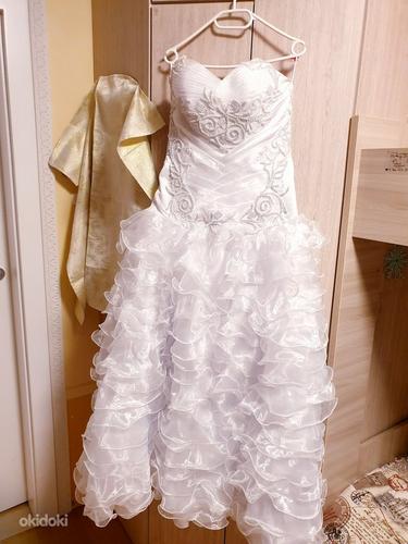 Свадебное платье c подъюбником (фото #1)