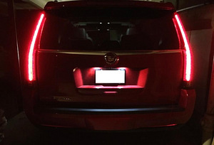 Cadillac Escalade ESV 2007-2014 tagatuled (2 foto / 6)