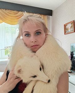 Новый шикарный воротник из белой лисы (3 фото из 3)