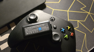 Uus Xbox puldi aku (One, S/X seeria) (2 foto / 5)