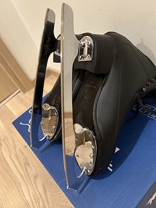 Uisud, Risport Royal Pro C, suurus 26,5 (5 foto / 5)