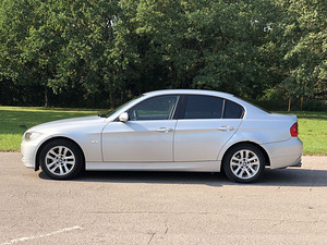 BMW 318i 2.0 105kw 2008 (4 foto / 13)