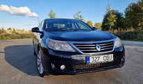 Renault Latitude 2011, 2011