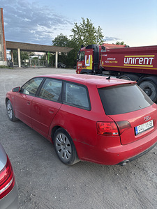 Audi a4 2.5tdi (6 foto / 7)