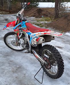 HONDA CRF 450R (4 foto / 6)