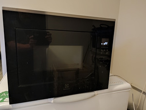 Integreeritud mikrolaineahi Electrolux FMFE264TEX (2 foto / 3)