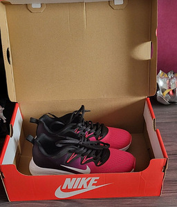 Nike tossud 36 /37 (4 foto / 4)
