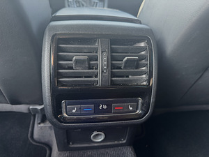 Volkswagen Passat 2.0 R4 140kW R-line 4Motion (11 foto / 15)