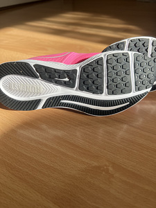 NIKE TOSSUD S.32 (5 foto / 5)