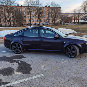 Müüjan Audi A6 4.2 2002a heas korras Pakkuge vahetus. (9 foto / 13)