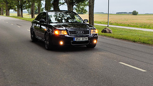 Продается AUDI A6 Sline 4.2 v8 2002a . (6 фото из 10)
