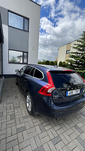 Volvo v60 (4 foto / 6)