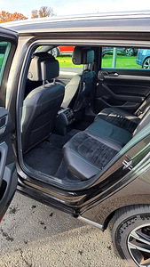 VW Passat 2.0 BiTurbo Executive 176kw 4motion (13 foto / 15)