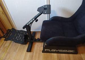 Playseat Alcantara rallitool (2 foto / 4)