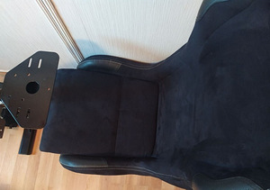 Playseat Alcantara rallitool (3 foto / 4)
