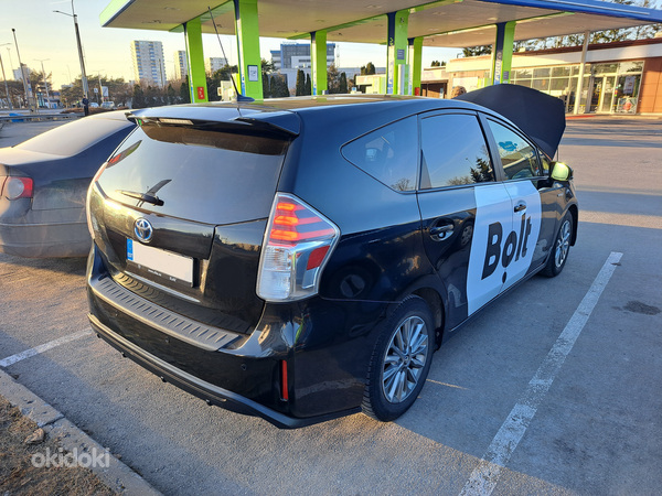Прокат авто Prius+ 2018 HYBRID/LPG TAXI BOLT UBER (фото #3)