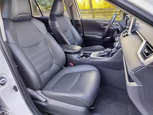 Autorent Rav4 2021 Hybrid Bolt Forus Takso Uber (8 foto / 10)