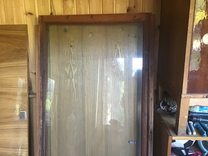 Puitaknad klaasidega (2 foto / 2)