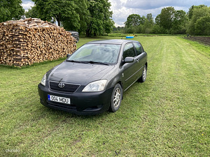 Toyota corolla (2 фото из 6)