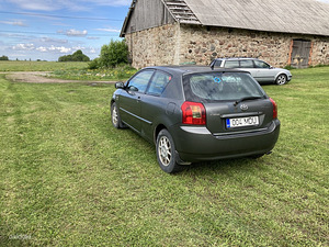 Toyota corolla (3 фото из 6)