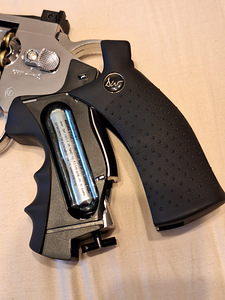 ASG Dan Wesson 6" 4,5mm steel BB CO2 õhkrevolver (3 foto / 7)