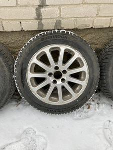 Volvo 16" valuveljed talverehvidega (2 foto / 9)