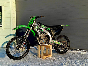Kawasaki kx450f 2013 (8 foto / 10)