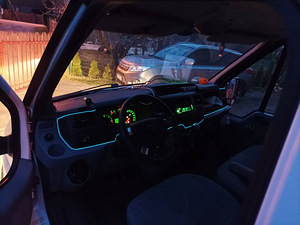 Ford Transit (6 фото из 11)