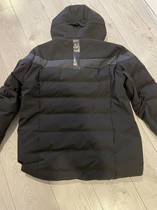 HH зимняя куртка (2 фото из 6)
