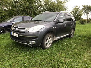 CITROEN C-CROSSER (2 фото из 10)