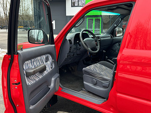 Toyota Land Cruiser 90 (11 foto / 15)