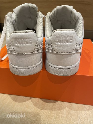 Кроссовки NIKE