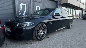 BMW f10 530XD (3 foto / 5)